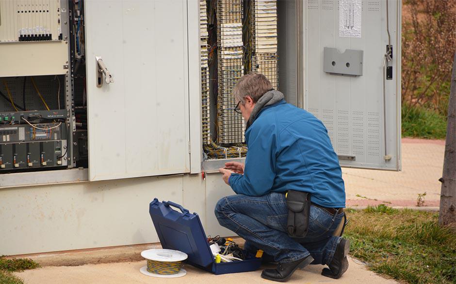 électricien de maintenance Limay